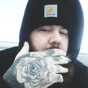 Meet your Posher, Thomas